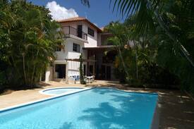 La Romana Casa | Villa Las Piedras.