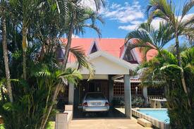 Liberia Casa | Numu-Yu