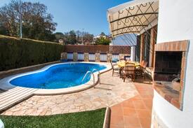 Tordera Casa | Casa en zona tranquila con piscina