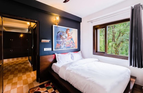 The Mall Road Cabaña | The Junglee Bakri