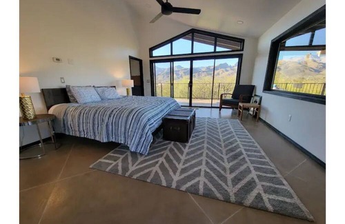 Tanque Verde Casa | GORGEOUS MOUNTAIN VIEW LUXURY HOME W/ POOL/JACUZZI