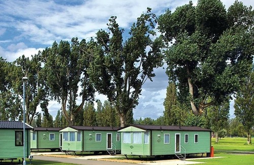 Great Houghton Cabina | 2 bedroom accommodation in Great Billing