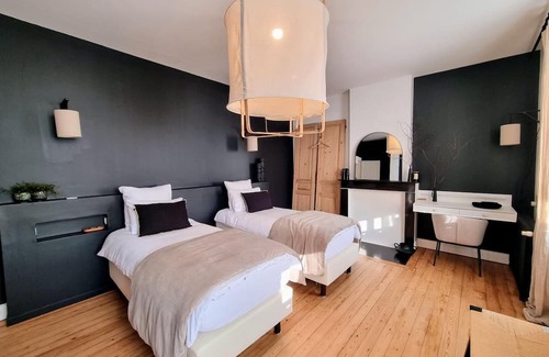 Abscon Casa | Large, spacious, fully renovated house