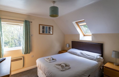 Farley Cabina | 4 bedroom accommodation in Oakamoor