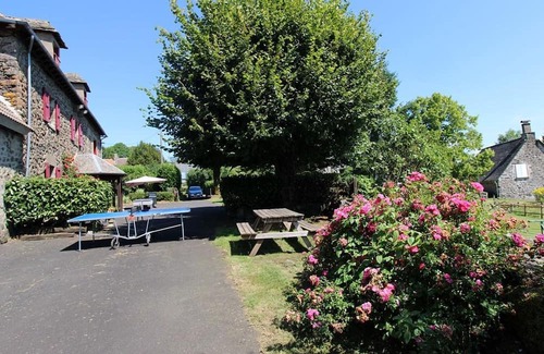 Saint-Bonnet-de-Salers Cabaña | Gite Saint-Bonnet-de-Salers, 4 bedrooms, 8 persons