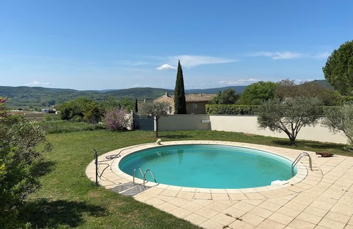 Saint-Laurent-de-Carnols Cabina | Jolie Villa Spacieuse Avec Piscine Vallée de la Cèze