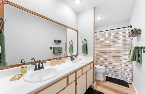 Indian Point Condominio | Next to Silver Dollar City - Lakeside Condo