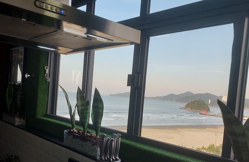 Pompeia Apartamento | Oceanview Santos apartment for up to 7 people