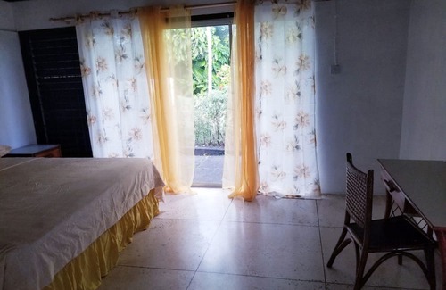 Kingstown Casa | Amazing views, close to supermarkets, shopping, beaches