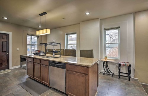 North Kenwood Casa | Historic Chicago Home < 1 Mi to Lake Michigan