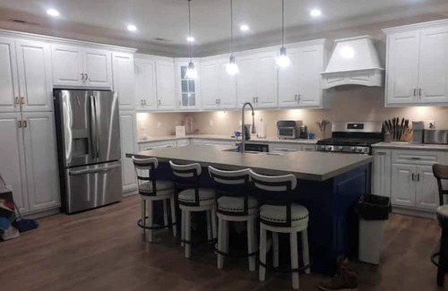 Jasper Casa | Spacious lake estate 7BR 5-1/2 baths, rec room , jacuzzi IMAX theater and Dolby