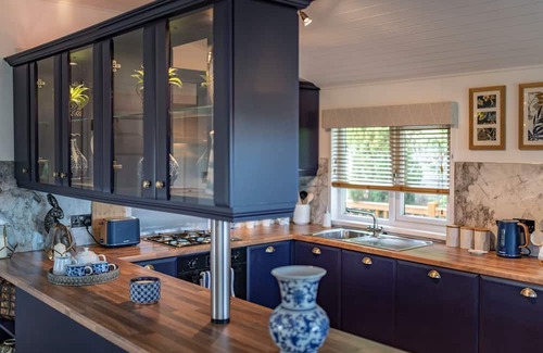 Rhyd-y-foel Cabina | 2 bedroom accommodation in Abergele