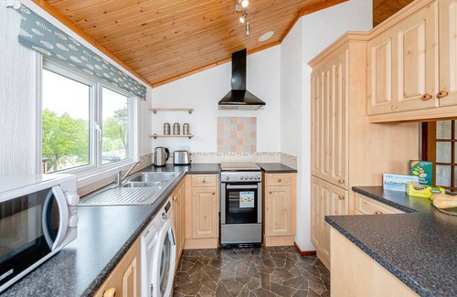 Bridport Cabina | 3 bedroom accommodation in Charmouth