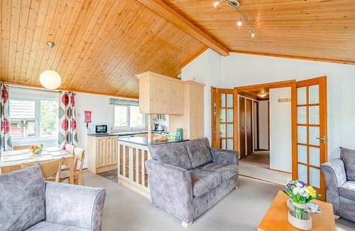 Bridport Cabina | 3 bedroom accommodation in Charmouth
