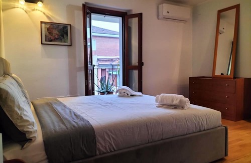 Zona Padova Apartamento | Casa Atene _ Luminoso Appartamento su due livelli a Milano