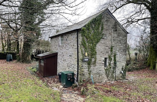 Clearbrook Cabaña | Cosy cottage with direct access to Dartmoor - pet friendly