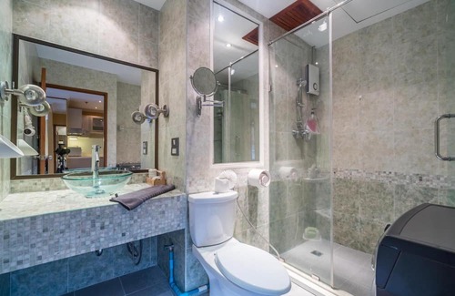 Patong Apartamento | Patong Tower Condo- prime location, pool, 150m to beach!