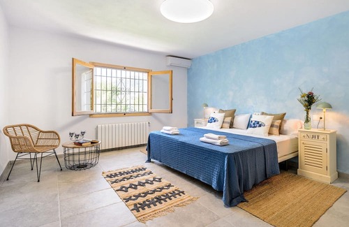 Sant Llorenc de Balafia Villa | Villa Can Rafalet in Ibiza
