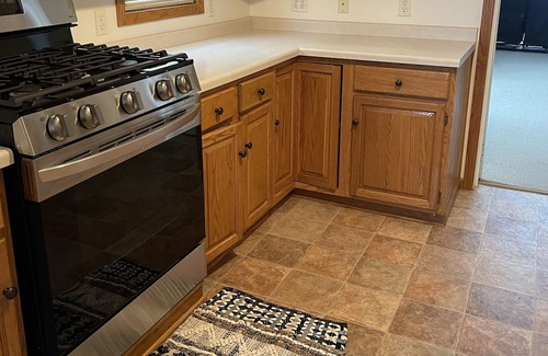Midway Casa | SPACIOUS ONE BEDROOM IN HAMLINE-MIDWAY AREA