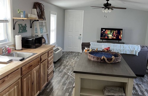 Lyndhurst Casa | Cozy Creekside Home with the National Forest at your back door !