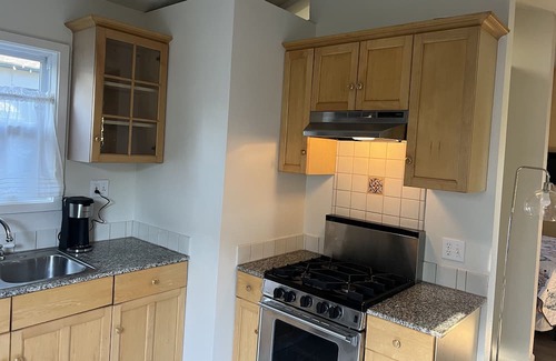 San Luis Obispo Cabaña | The Cozy Cottage w private yard