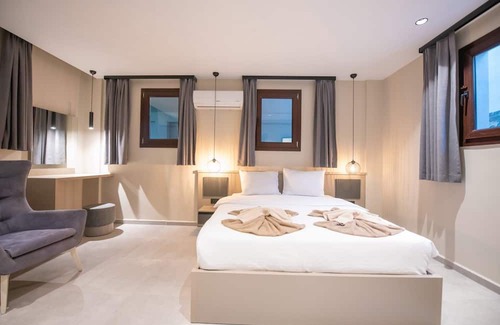Hisaronu Villa | PRİVATE VİLLA WİTH POOL,GARDEN AND JACUZZİ