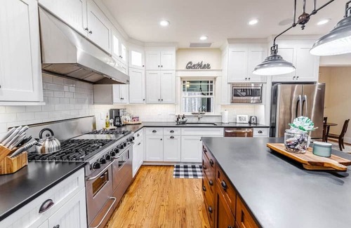 Fletcher Casa | Asheville in Luxury, on 3 Acres!