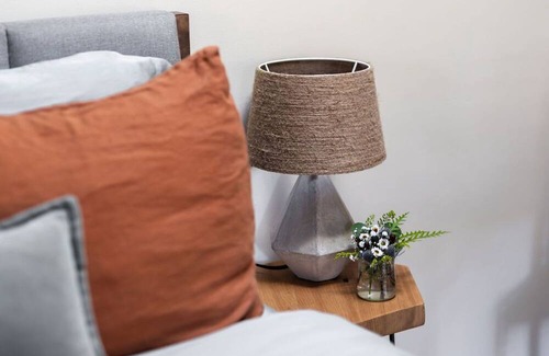 Santa Barbara Cabaña | Chic Cactus Cottage w/ Hot Tub & Bikes by Downtown