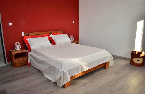 Ambohibao Villa | The elegant Villa Alexandre near Ivato Airport.'