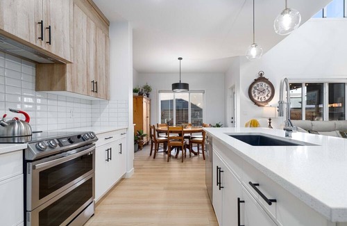St. Albert Casa | Beautiful and energy-efficient family home in St Albert