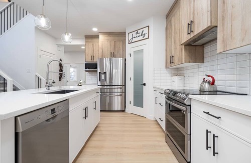 St. Albert Casa | Beautiful and energy-efficient family home in St Albert