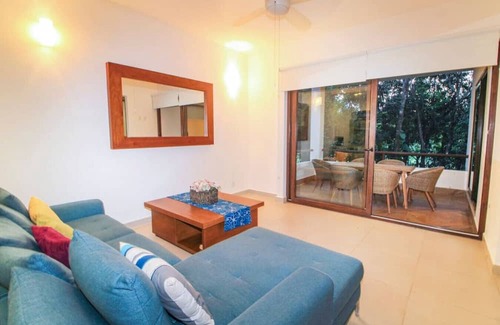 Akumal Apartamento | Cheerful 2BR Home in Jungle Oasis w/Pool + Beach