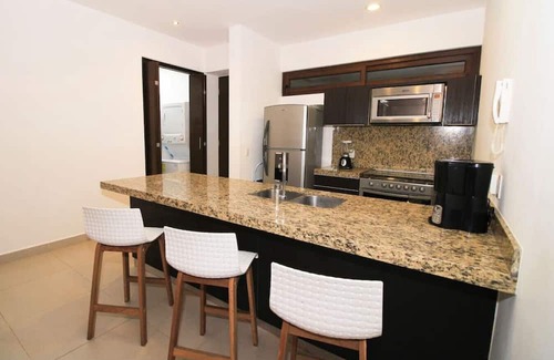 Akumal Apartamento | Cheerful 2BR Home in Jungle Oasis w/Pool + Beach