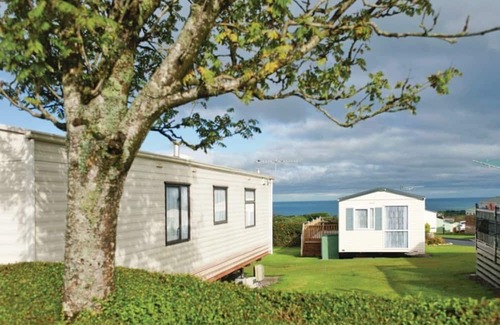 Llanllwchaiarn Casa | 2 bedroom accommodation in New Quay