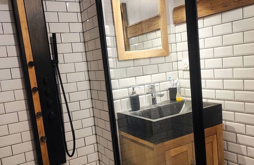 Dingy-Saint-Clair Cabina | Vrbo Property