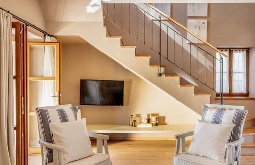 Bale Complejo | Villa Gambalera - Three Bedroom Resort, Sleeps 6