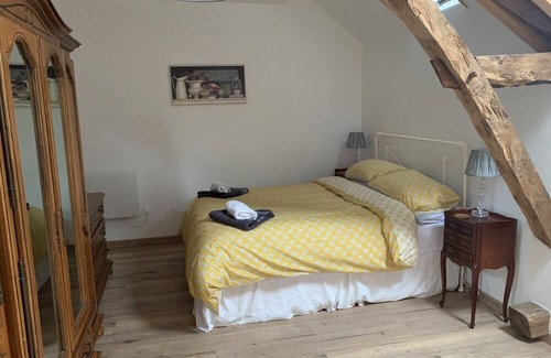 Badecon-le-Pin Casa | The Petite Barn, 5 minutes from Gargilesse, 15 minutes to A20.