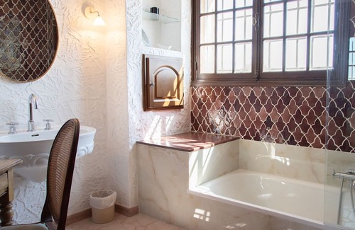 La Croix des Gardes Apartamento | APART VILLA ATYPICAL SEA VIEW AND SWIMMING POOL