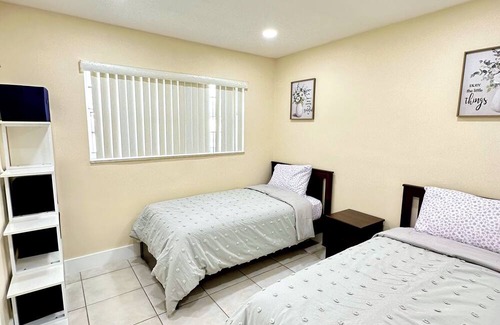 Sunset Casa | Spacious, family friendly home in the heart of Miami