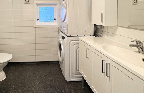 Bomlo Casa | 6 person holiday home in bremnes