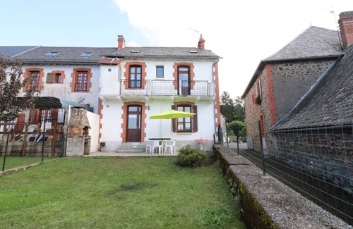 Drugeac Cabaña | Gite Drugeac, 4 bedrooms, 8 persons