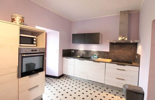 Roannes-Saint-Mary Cabaña | Gite Roannes-Saint-Mary, 3 bedrooms, 6 persons