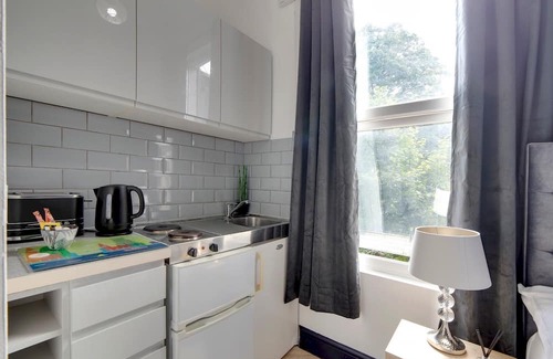 Junction Apartamento | Compact Studio flat in Archway | Pass the Keys