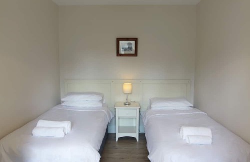 Carrick-on-Shannon Cabaña | Leitrim Quay - Riverside Cottage 3