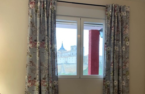 Ucles Casa | Casa Senda de los Lobos con Vistas al Monasterio de Uclés