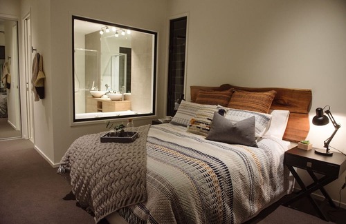 Booroobin Apartamento | Luxury 2 Bedroom Cabins - Best Views in Maleny