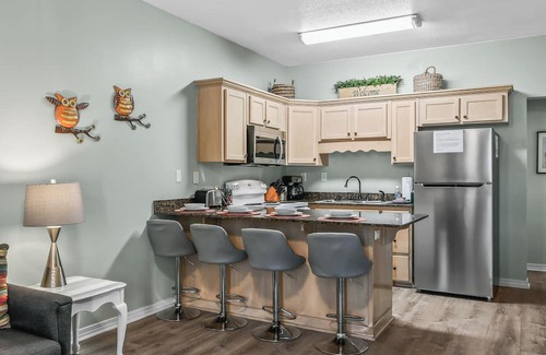 Gulfport Casa | 3 Bedroom Townhome 87B, one block to beach, close to casinos, & attractions