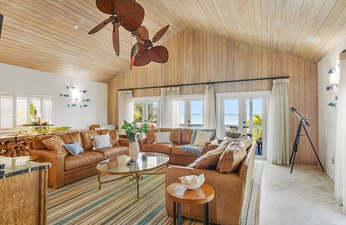 Sugarloaf Key Casa | Luxurious Oceanfront Home w/ a Private Pool, High-Speed WiFi, & Private Beach