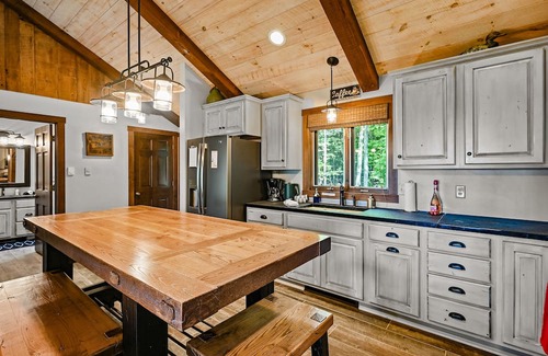 Sturgeon Bay Cabina | Water view on a bluff- Bay side with hot tub