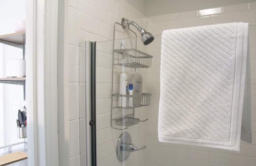 Michigan City Apartamento | Studio Living in the Arts District!